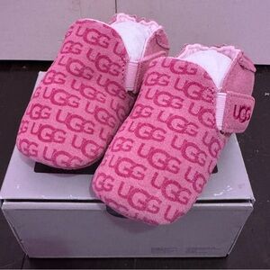 Ugg Baby Roos NIB Sz USA 04/05
